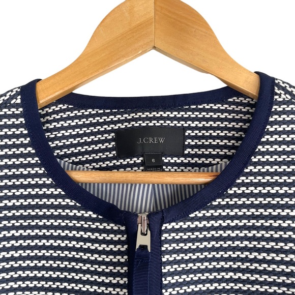 J Crew Navy and White Tweed Striped Full Zip Collarless Blazer Size 6 - Picture 4 of 7